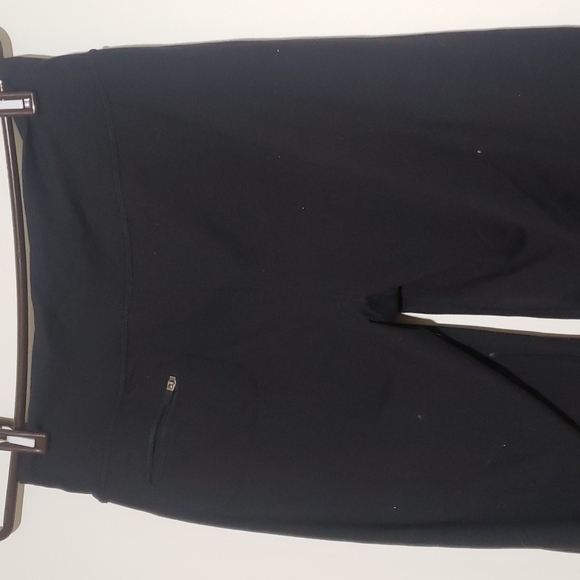 Lululemon Relaxed Fit Black Pant - Picture 6 of 8